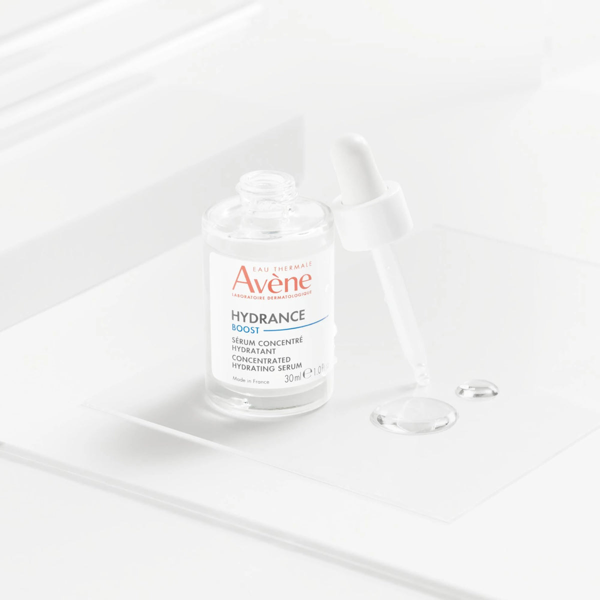 Avène Hydrance Boost Concentrated Hydrating Serum 30ml still life